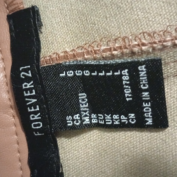 Spring Color Forever 21 Beige Faux Leather Trousers, With Zippper & Pockets New - Picture 4 of 12